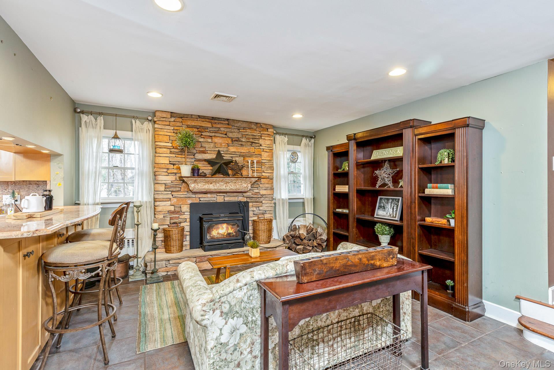 #8 photo, 34 Peterborough Drive, Northport , NY 11768