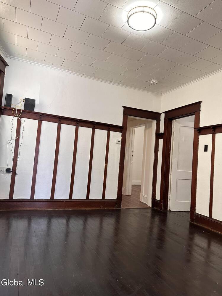 #10 photo, 637 Myrtle Avenue, Albany , NY 12208