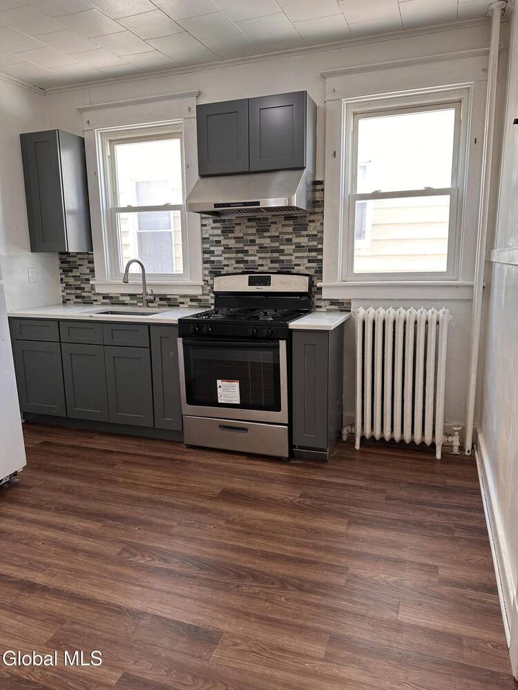 #18 photo, 637 Myrtle Avenue, Albany , NY 12208