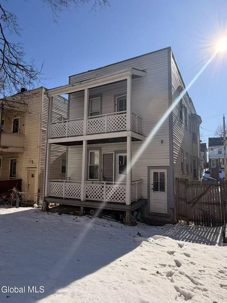 #2 photo, 637 Myrtle Avenue, Albany , NY 12208