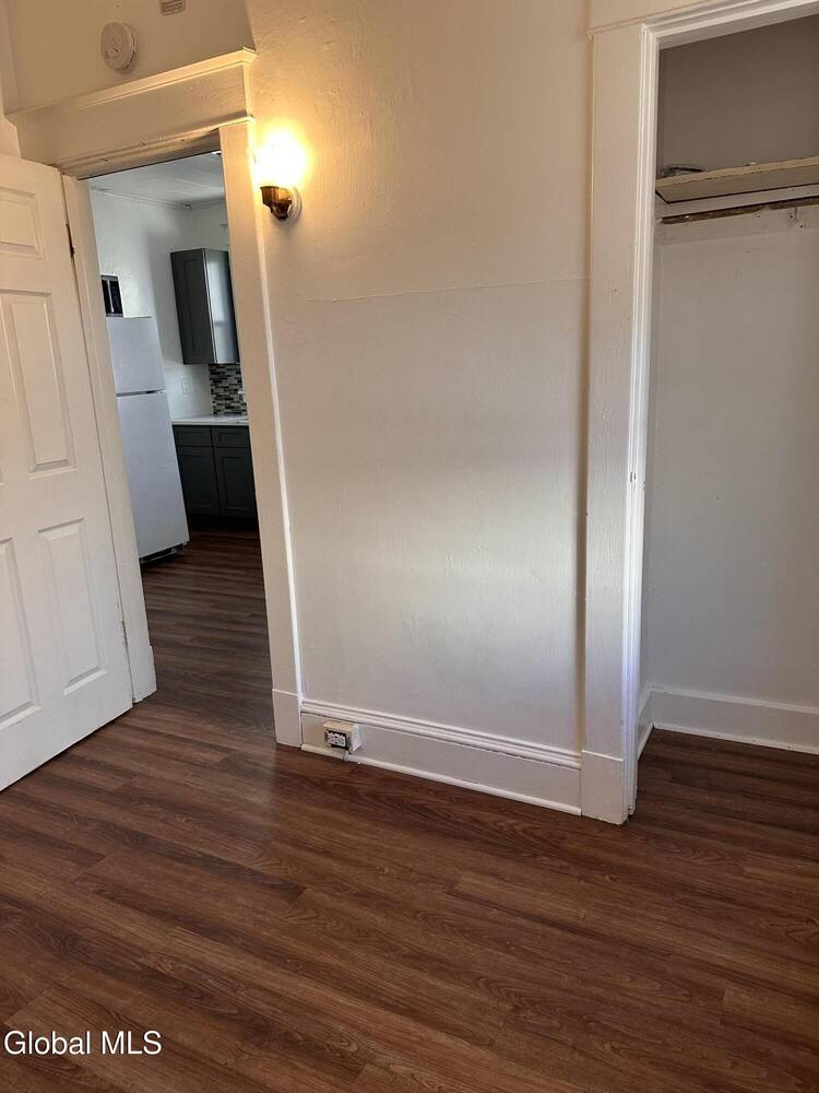 #21 photo, 637 Myrtle Avenue, Albany , NY 12208