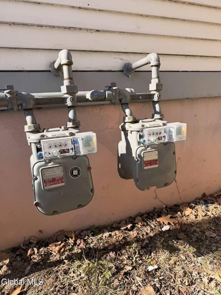 #4 photo, 637 Myrtle Avenue, Albany , NY 12208