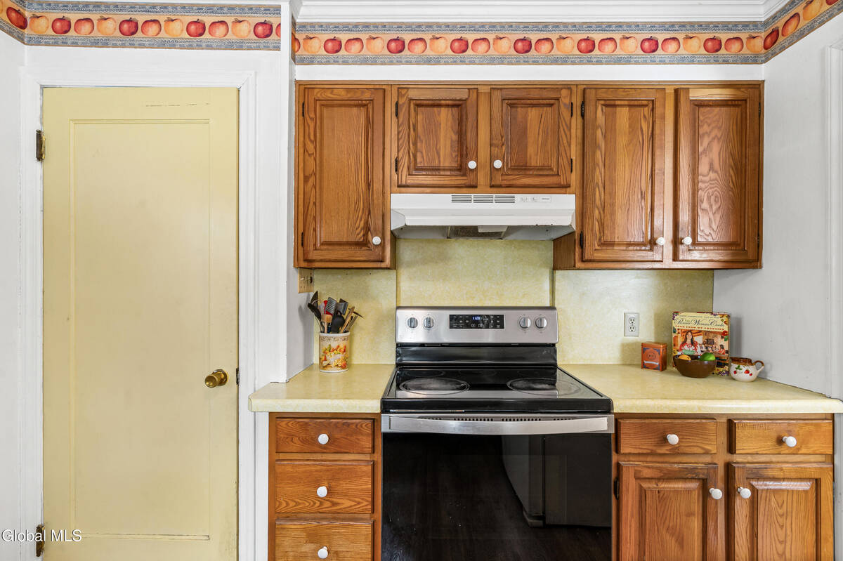 #12 photo, 5 Glenbrook Road, Glenville , NY 12302