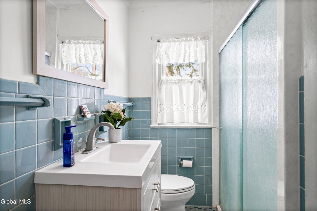 #23 photo, 5 Glenbrook Road, Glenville , NY 12302