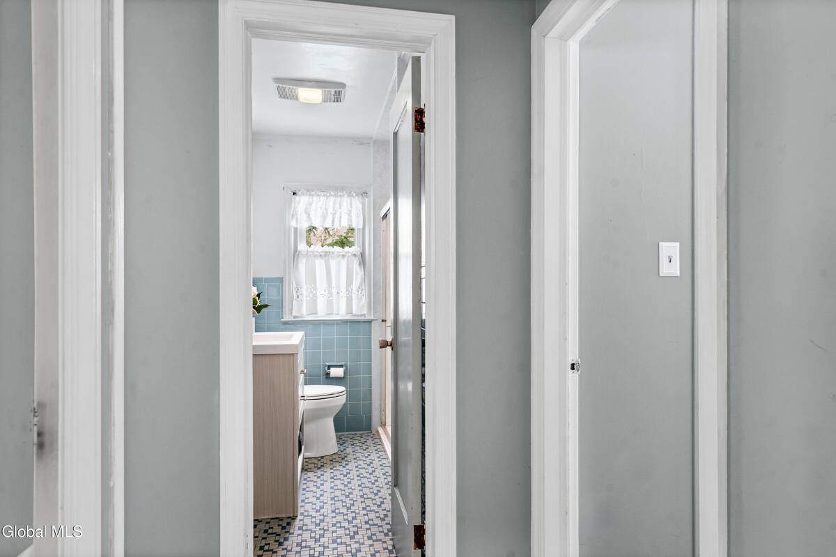 #24 photo, 5 Glenbrook Road, Glenville , NY 12302