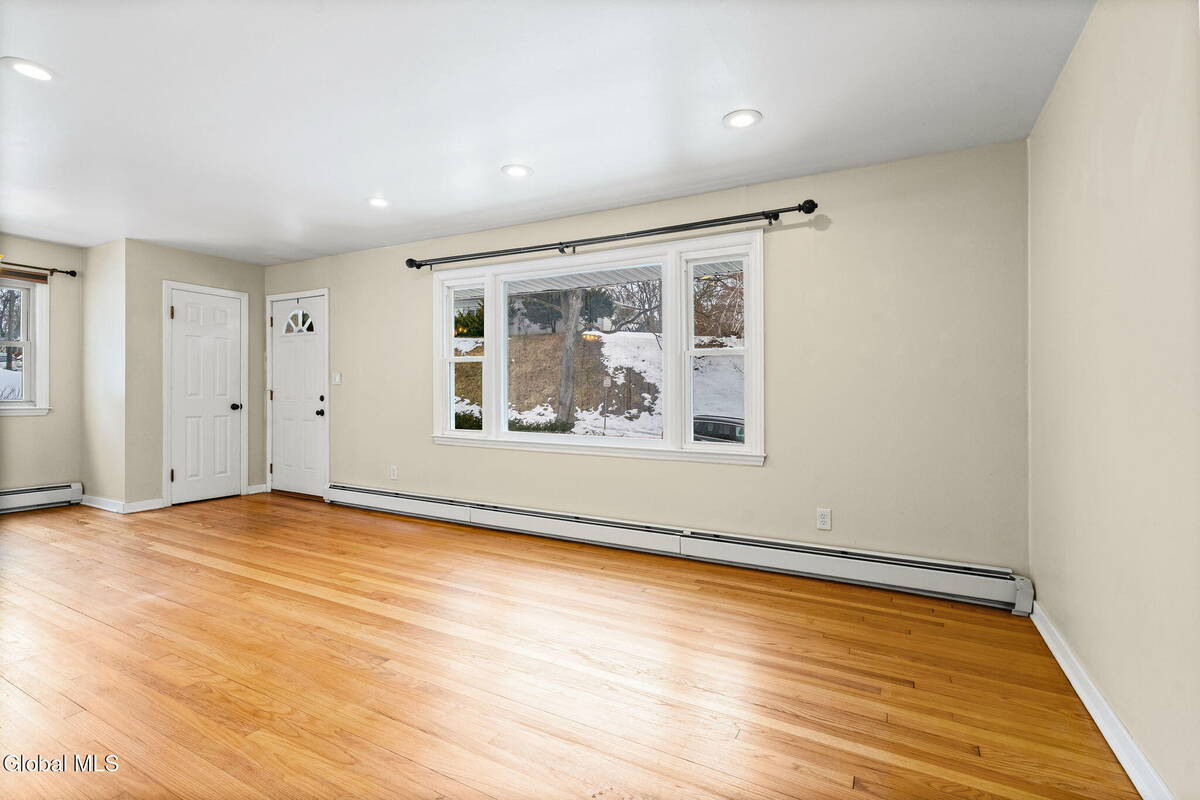 #12 photo, 165 S Pine Avenue, Albany , NY 12208