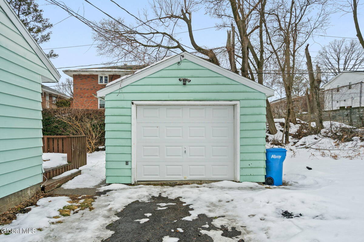 #27 photo, 165 S Pine Avenue, Albany , NY 12208