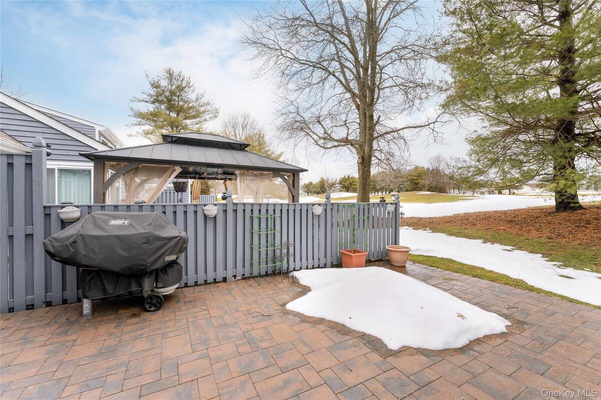 #20 photo, 654 Birchwood Park Drive, Middle Island , NY 11953