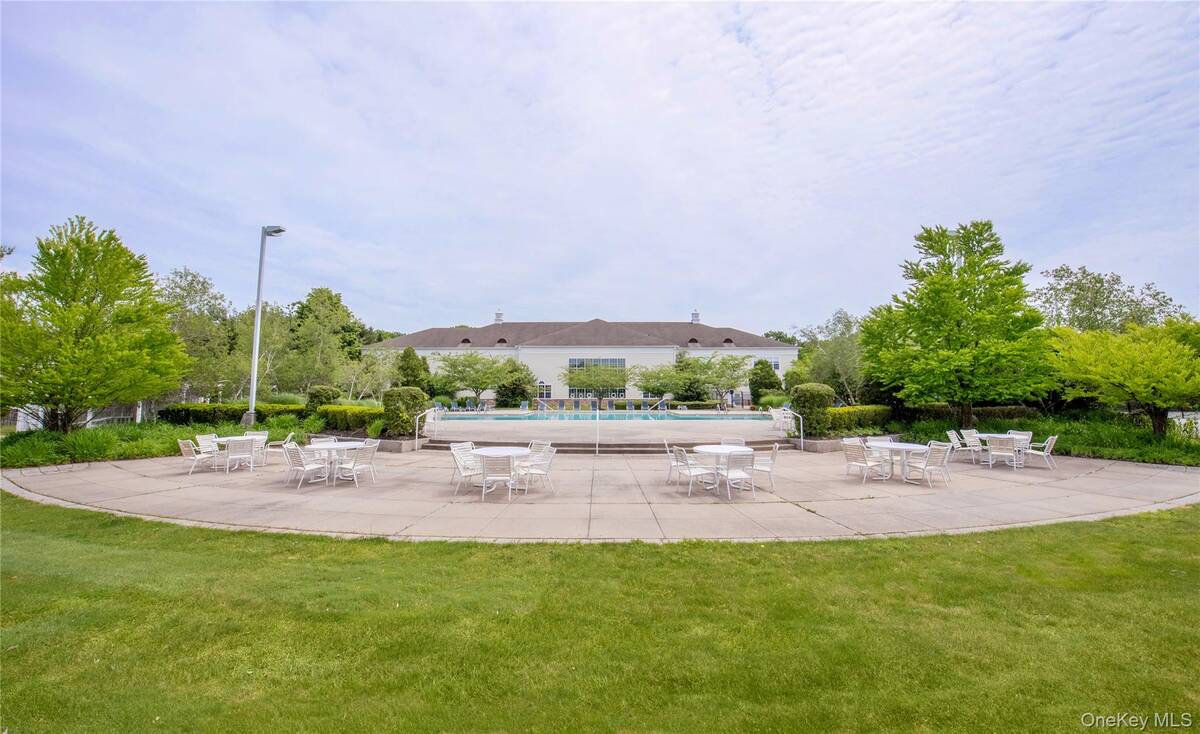 #32 photo, 654 Birchwood Park Drive, Middle Island , NY 11953