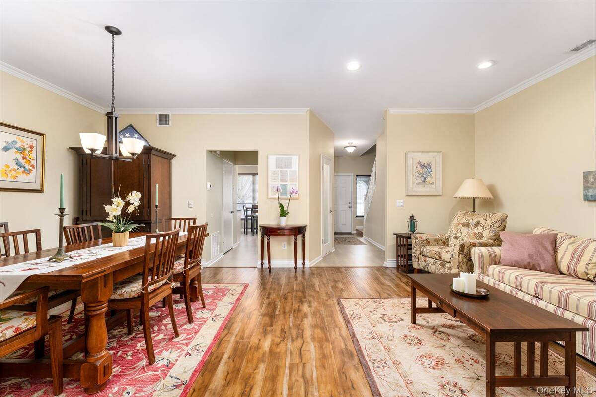 #8 photo, 654 Birchwood Park Drive, Middle Island , NY 11953