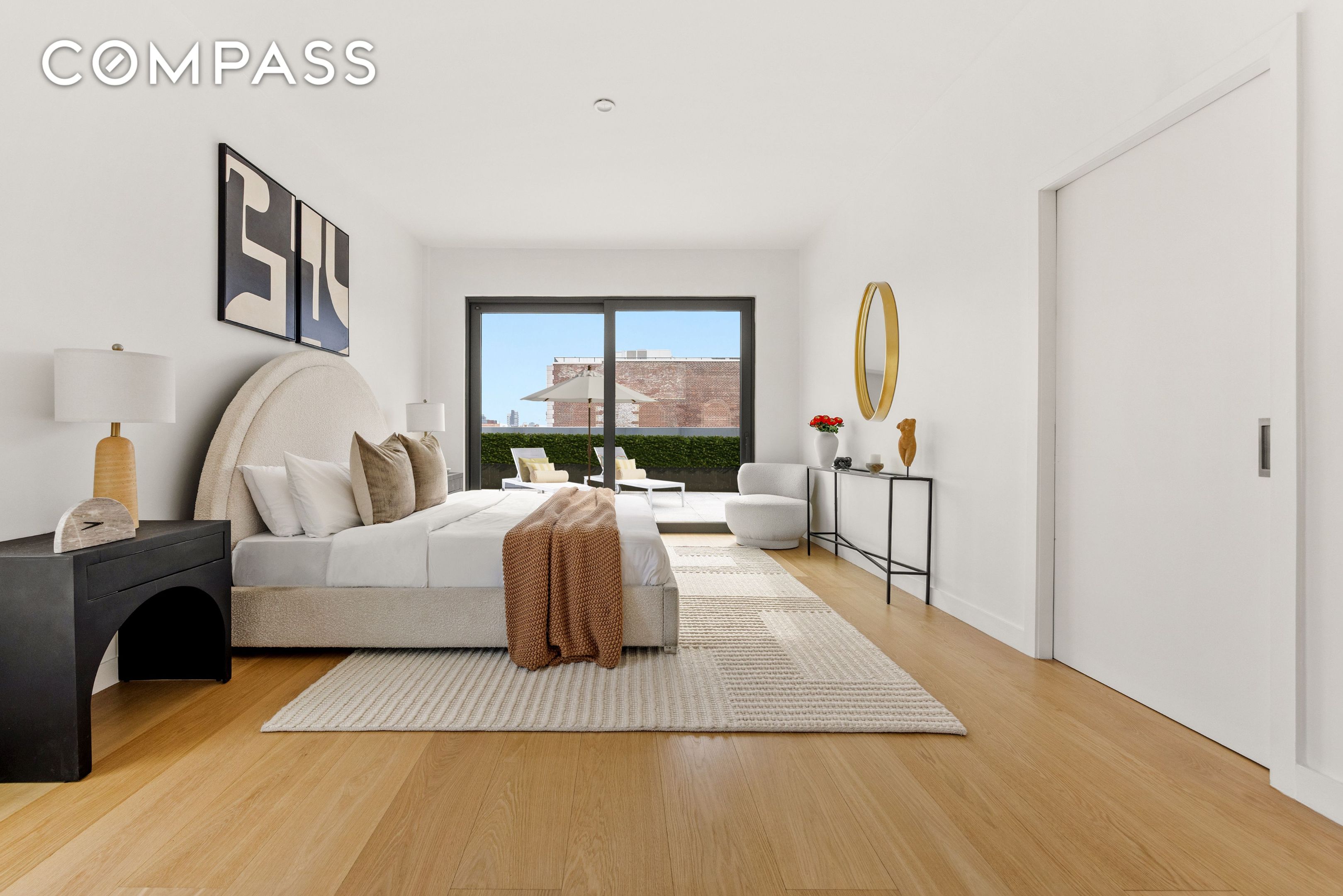 #12 photo, 45 E 7th Street, East Village , NY 10003