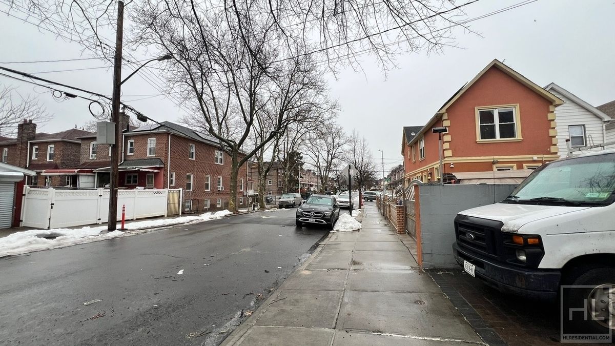 #17 photo, 718 E 39th Street, East Flatbush , NY 11203