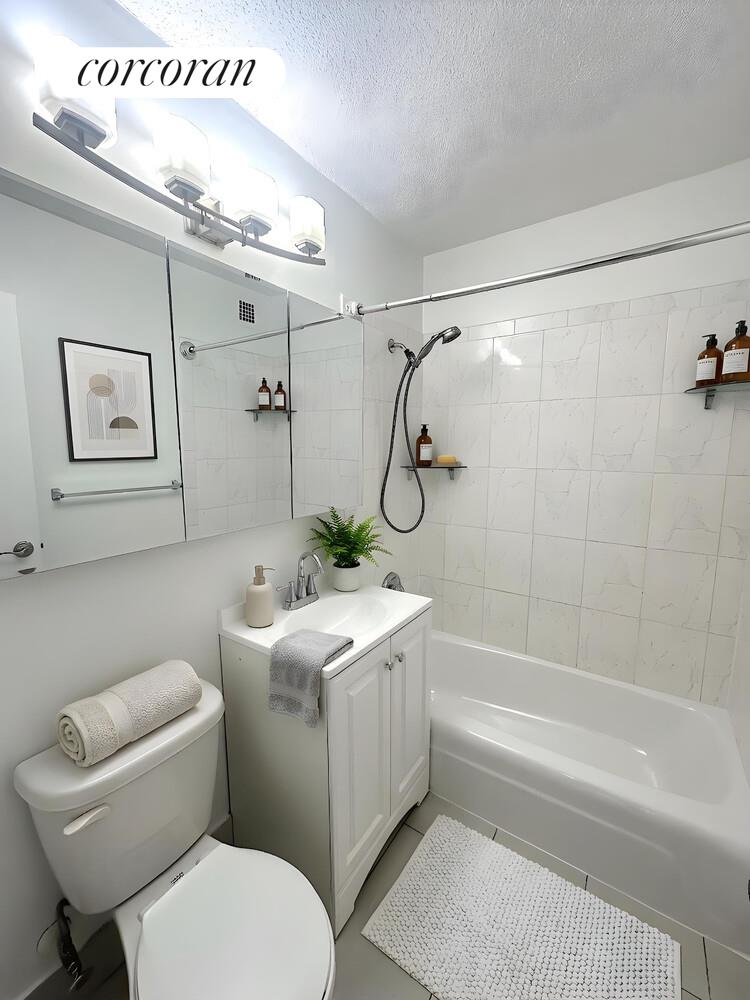 #9 photo, 4465 DOUGLAS Avenue, Central Riverdale , NY 10471