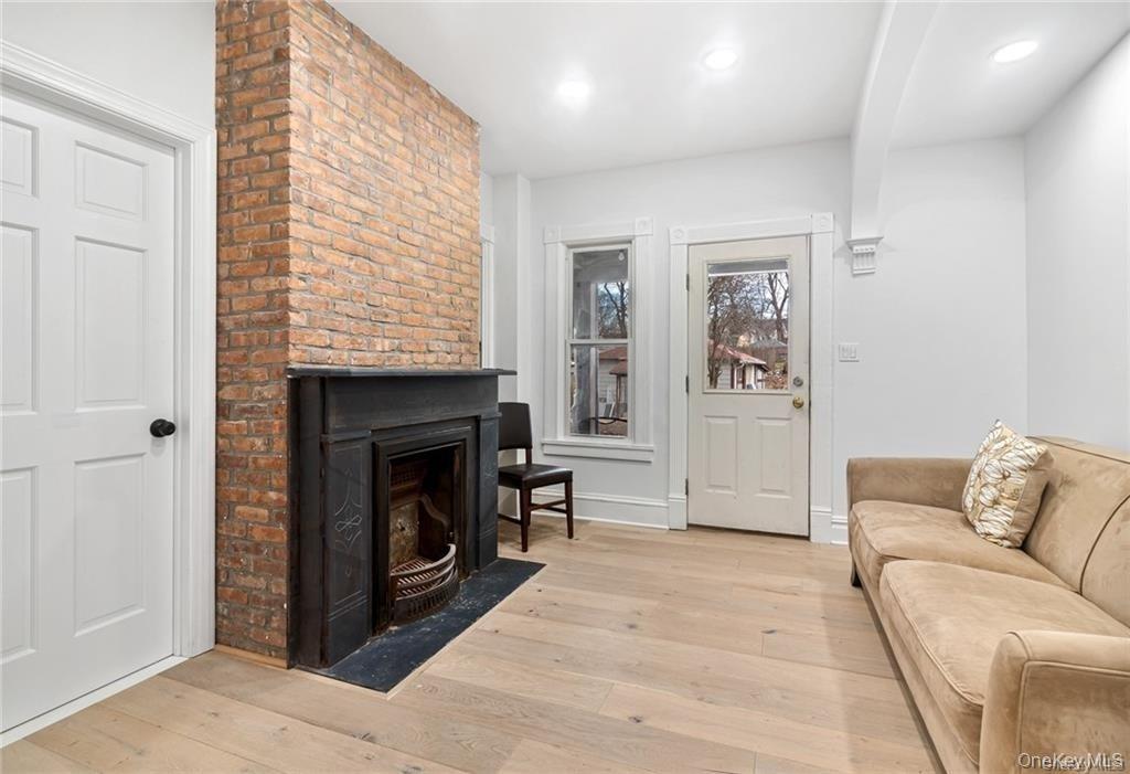 #5 photo, 1166 North Avenue, Beacon , NY 12508