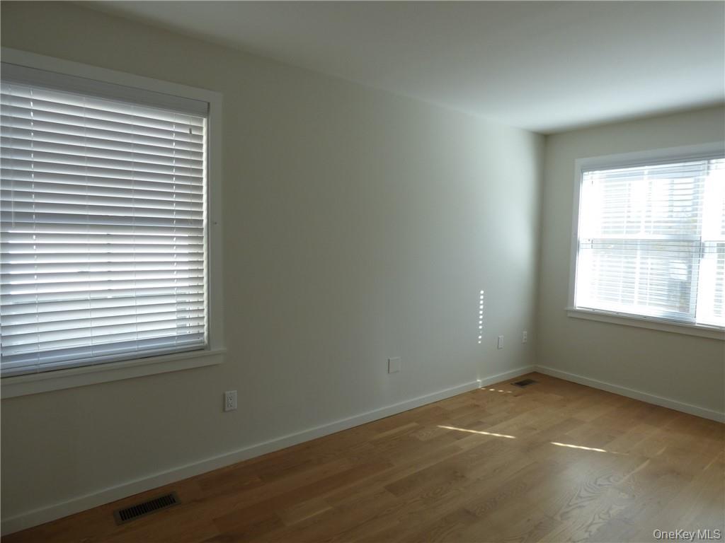 #11 photo, 60 Washington Street, Tuckahoe , NY 10707