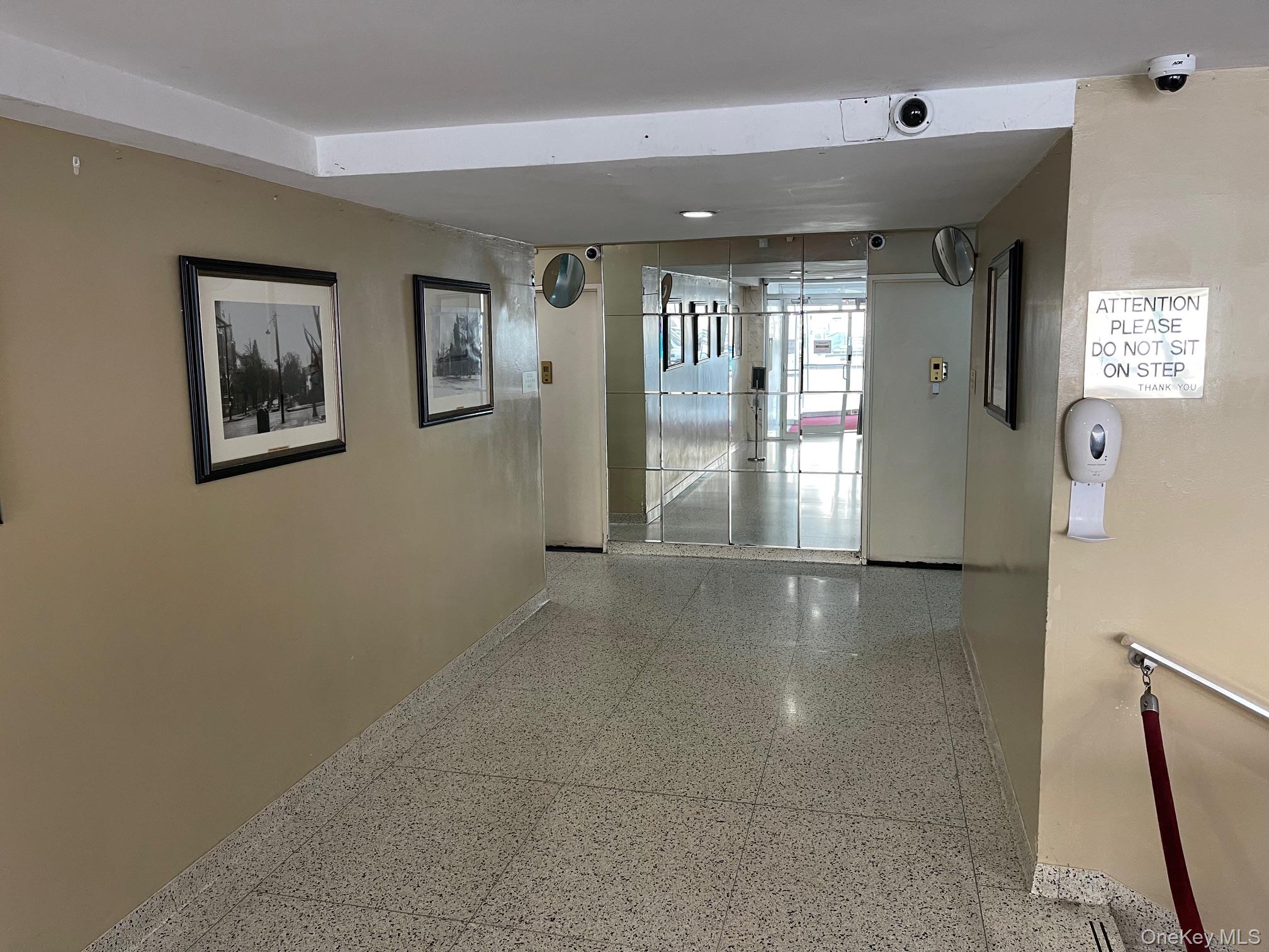 #16 photo, 89-15 Parsons Boulevard, 皇后区 Jamaica , NY 11432