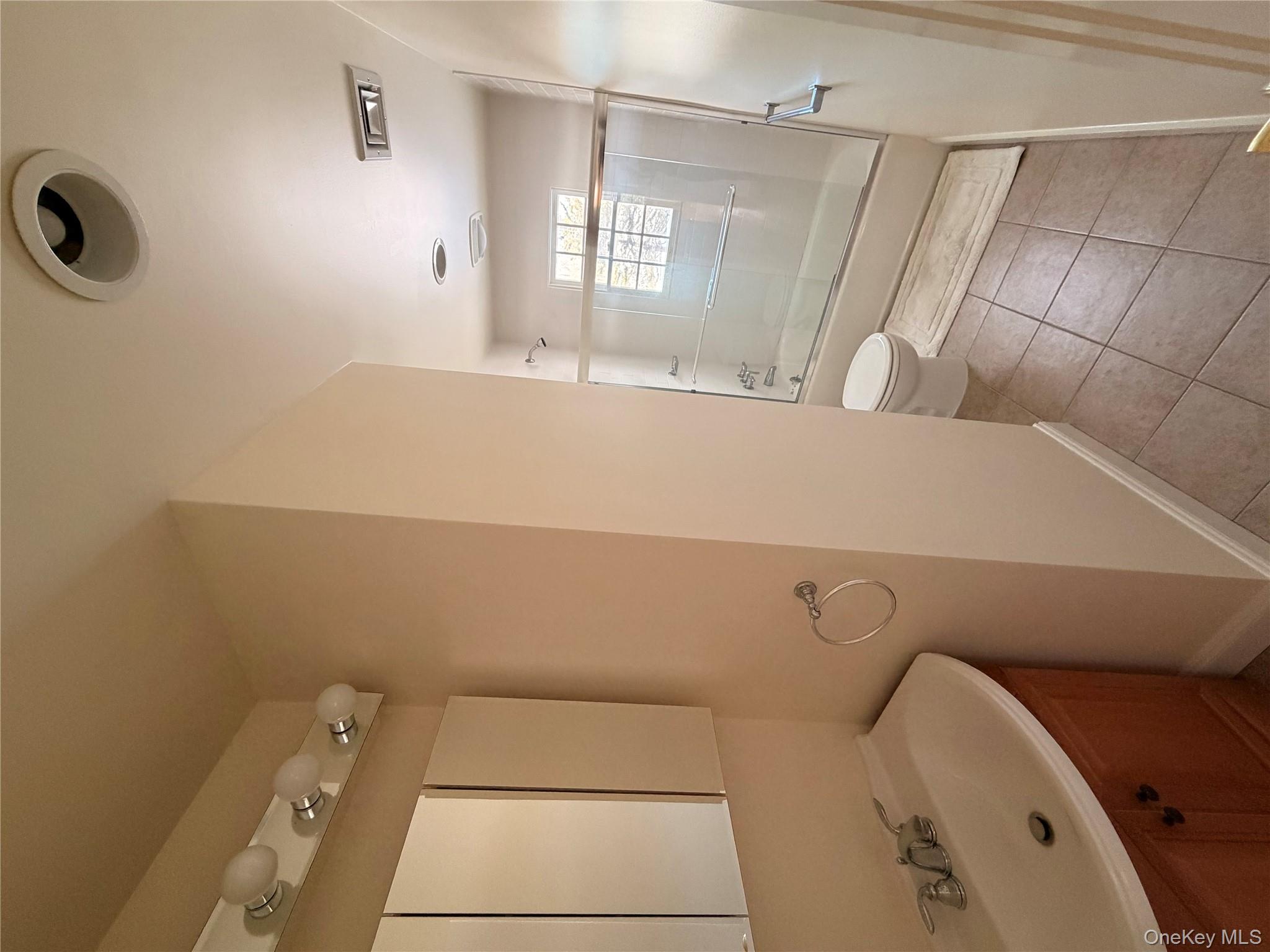 #12 photo, 4 Lloyd Point Drive, Lloyd Harbor , NY 11743