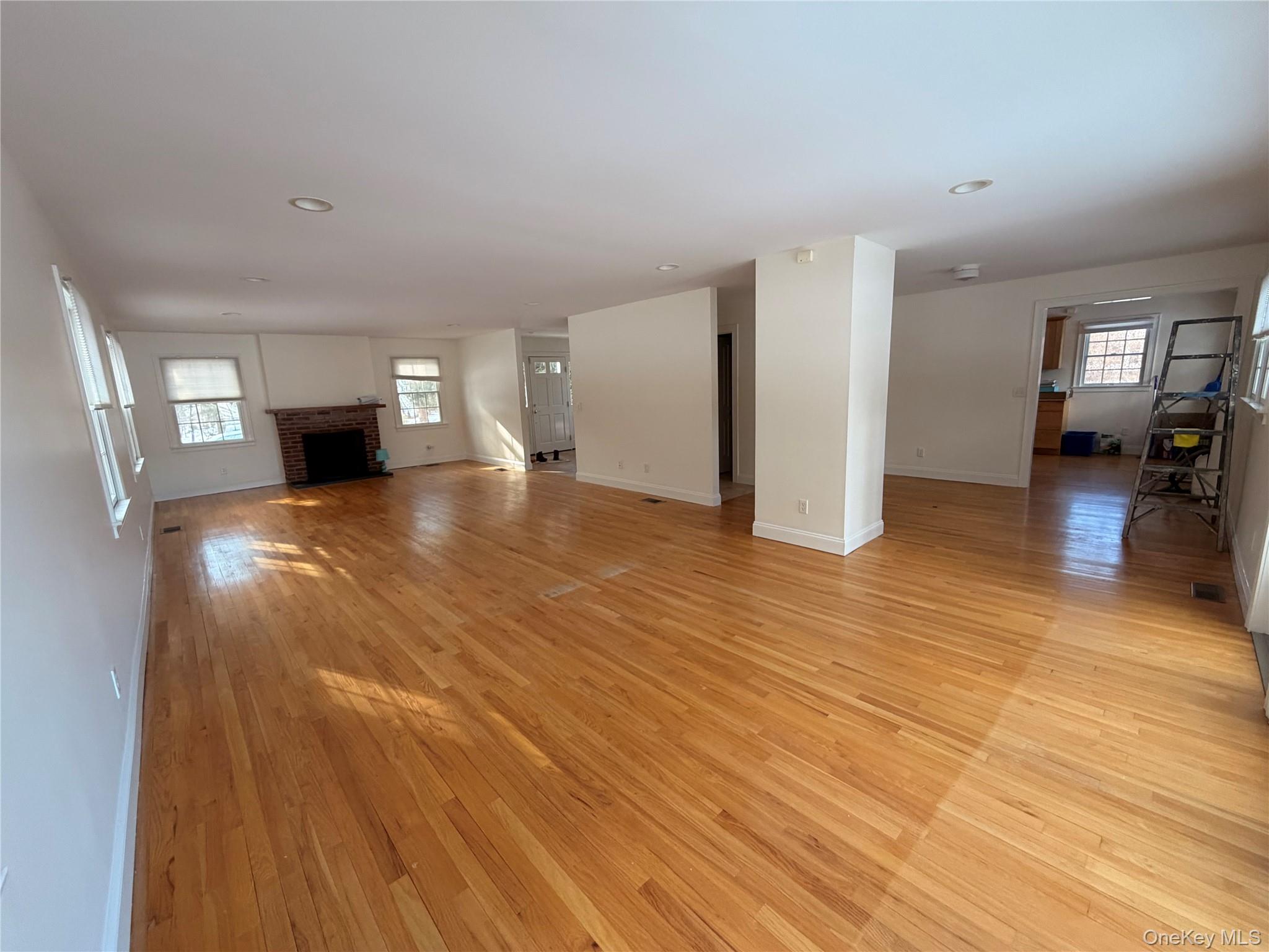 #2 photo, 4 Lloyd Point Drive, Lloyd Harbor , NY 11743