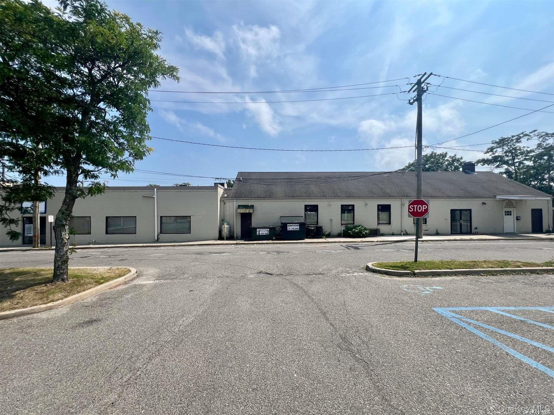 #7 photo, 110 Front Street, מחוז סאפוק Greenport , NY 11944