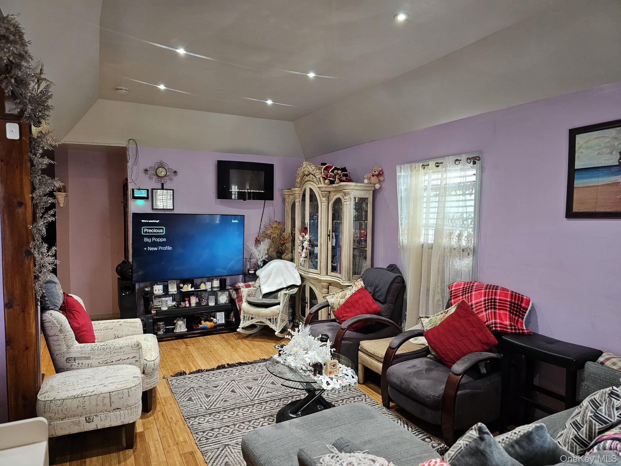 #2 photo, 179-10 Mathewson Court, कुईंस Jamaica , NY 11434