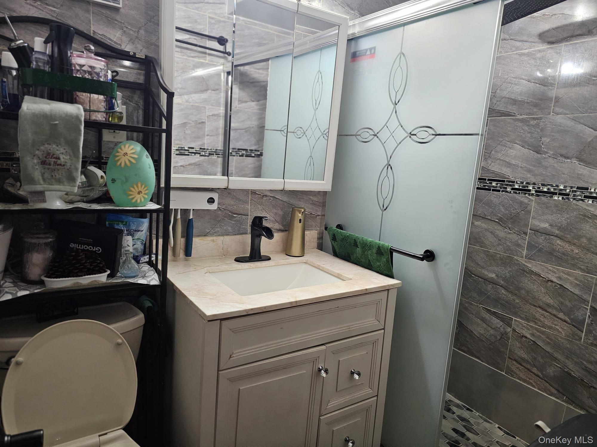 #8 photo, 179-10 Mathewson Court, कुईंस Jamaica , NY 11434