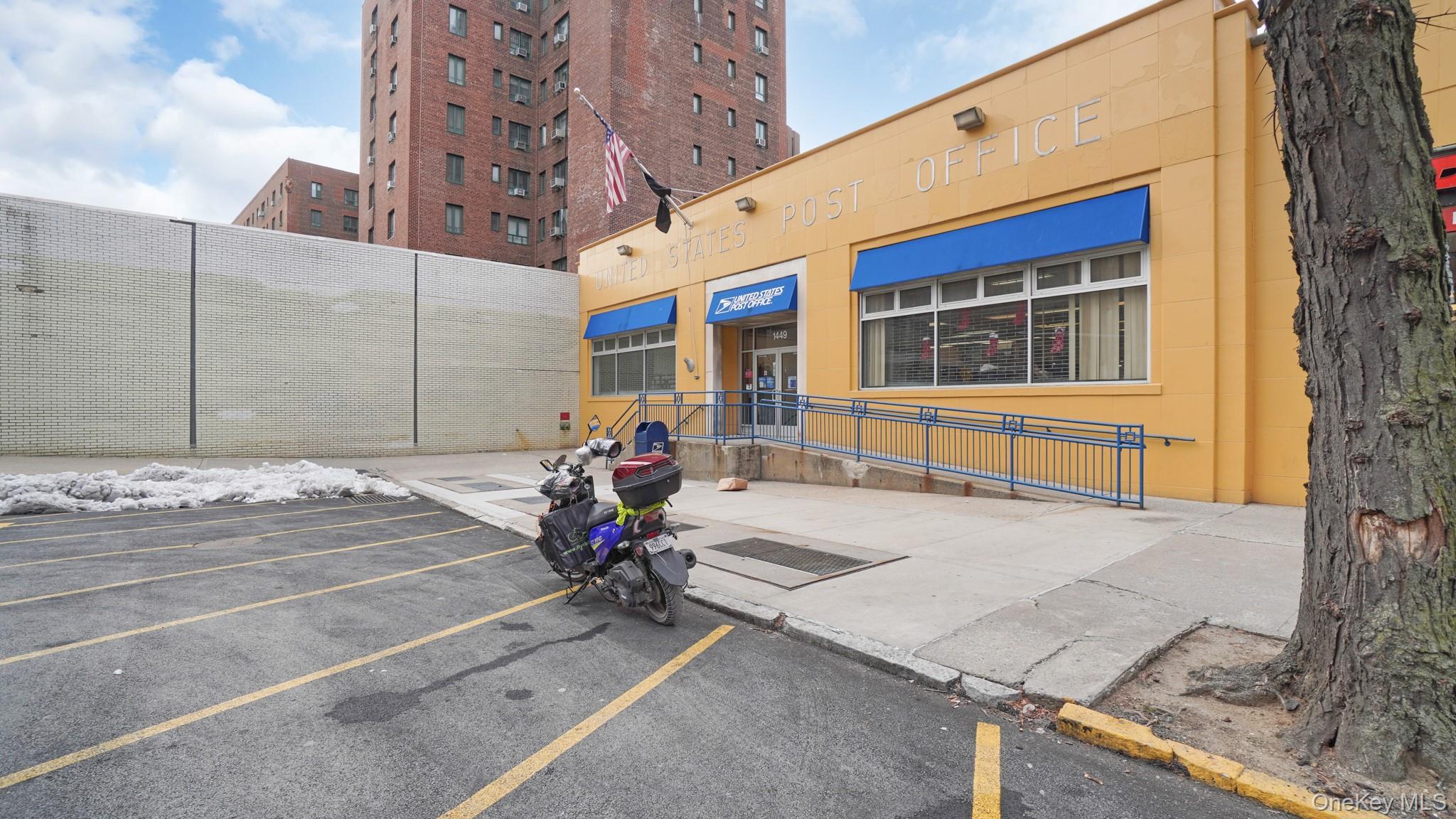 #9 photo, 2049 McGraw Avenue, Bronx , NY 10462