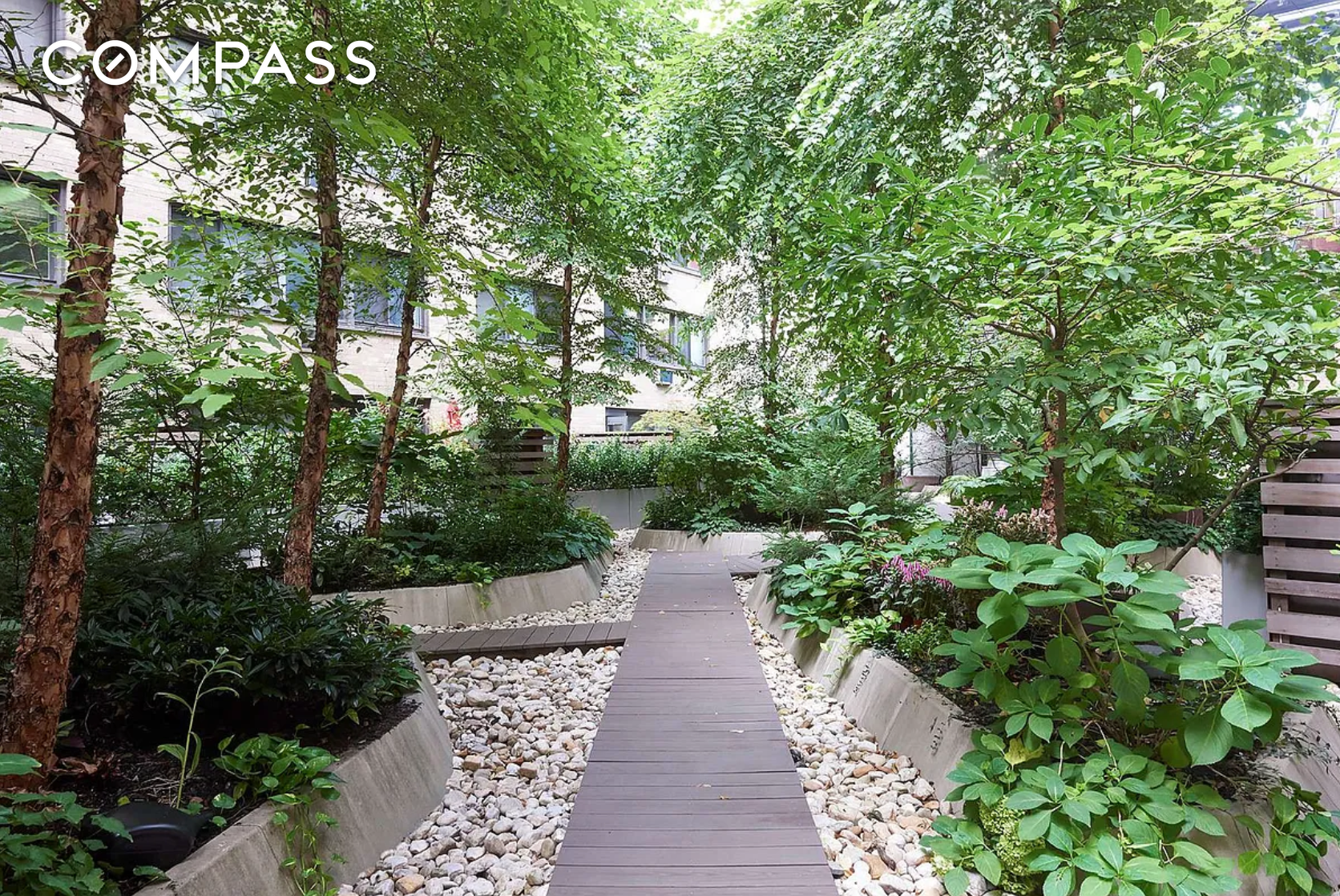 #9 photo, 16 W 16th Street, Flatiron , NY 10011