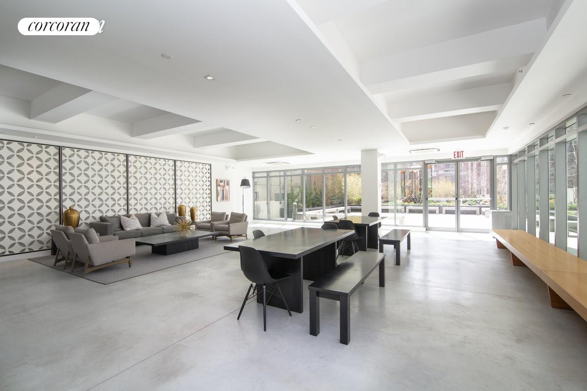 #8 photo, New York City, Upper West Side , NY 10025