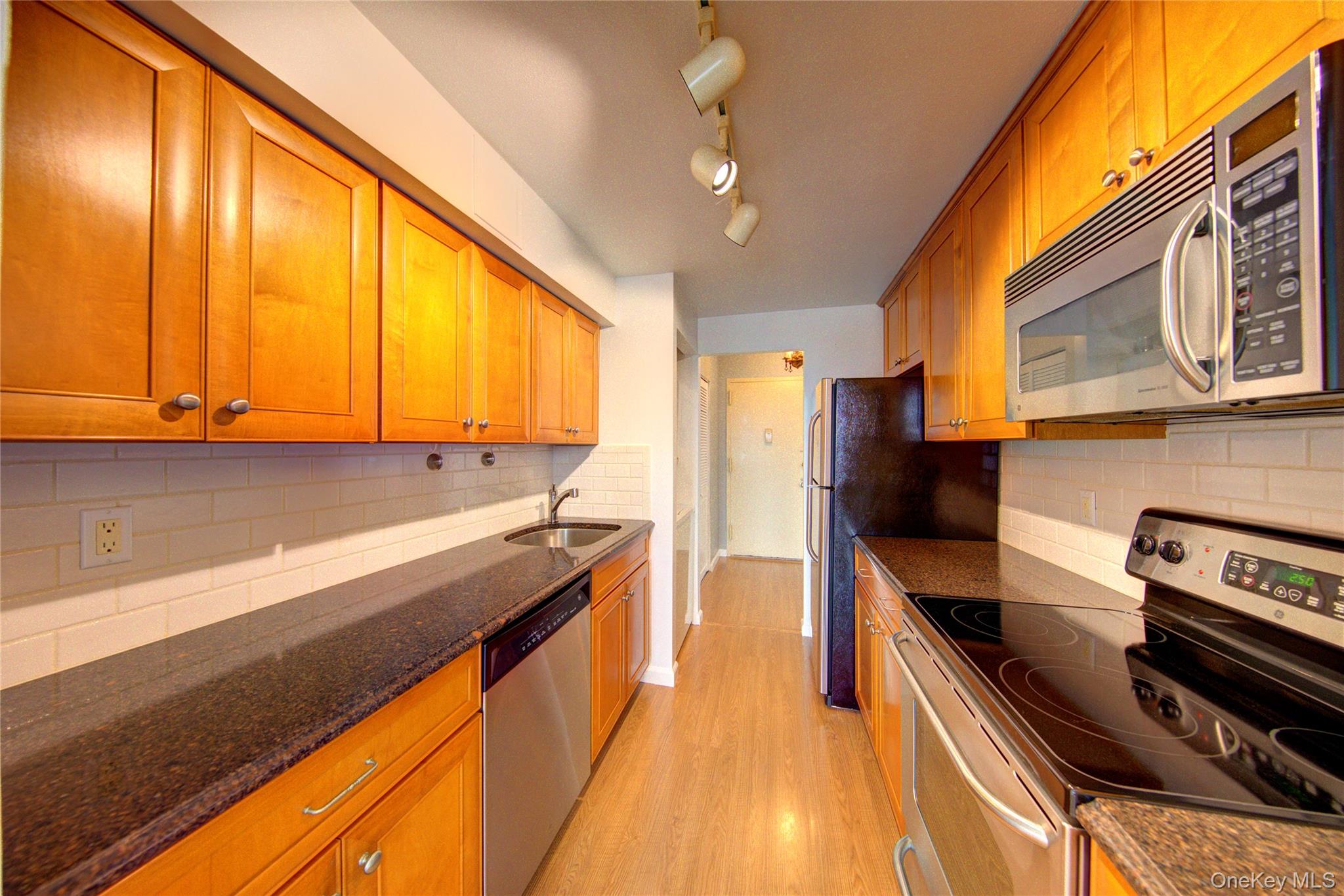 #12 photo, 235 W Park Avenue, Long Beach , NY 11561