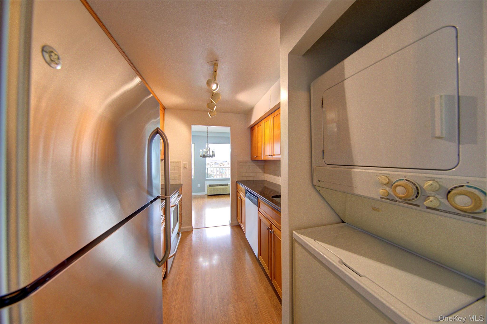 #13 photo, 235 W Park Avenue, Long Beach , NY 11561