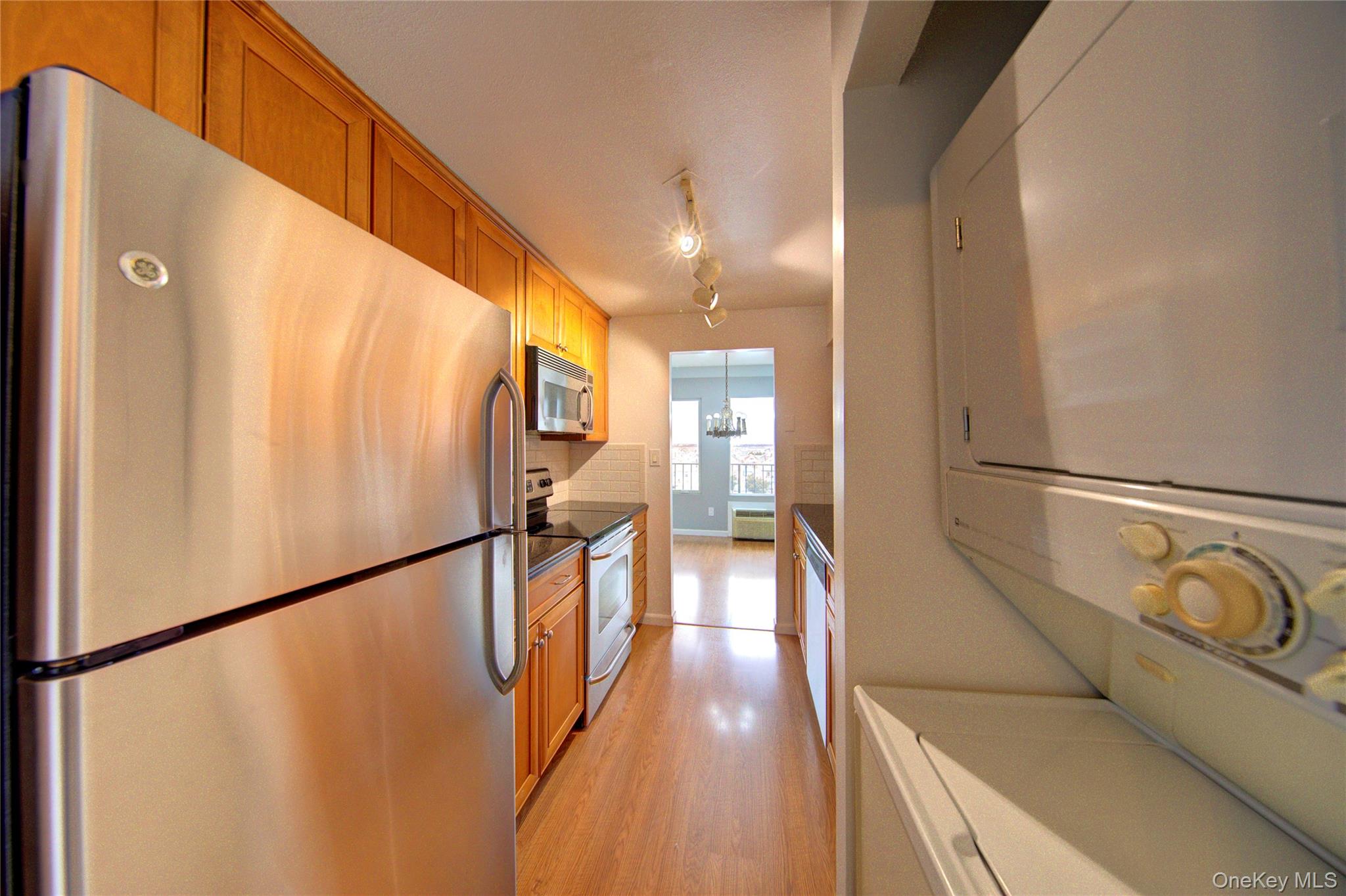 #14 photo, 235 W Park Avenue, Long Beach , NY 11561