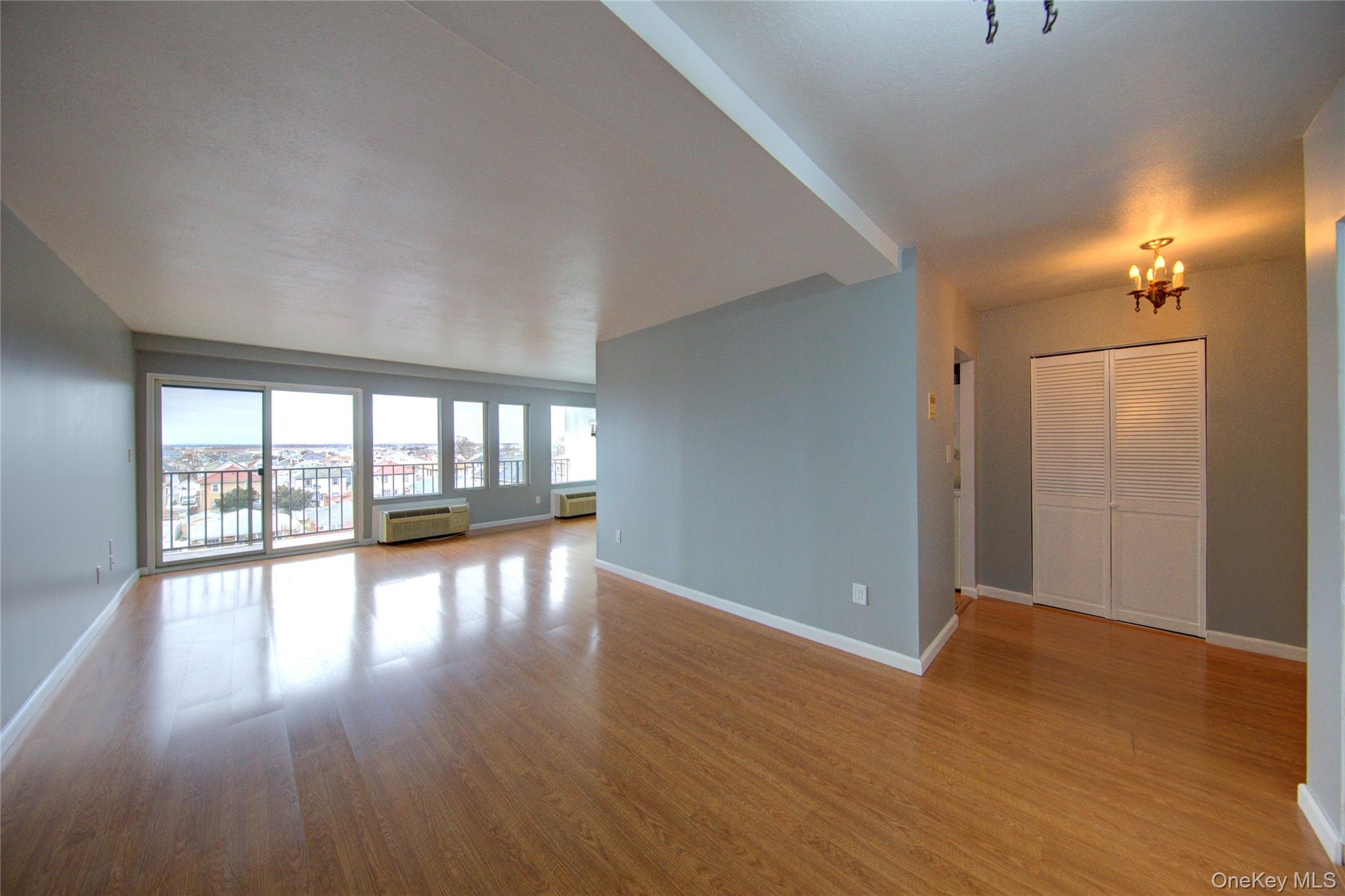 #6 photo, 235 W Park Avenue, Long Beach , NY 11561