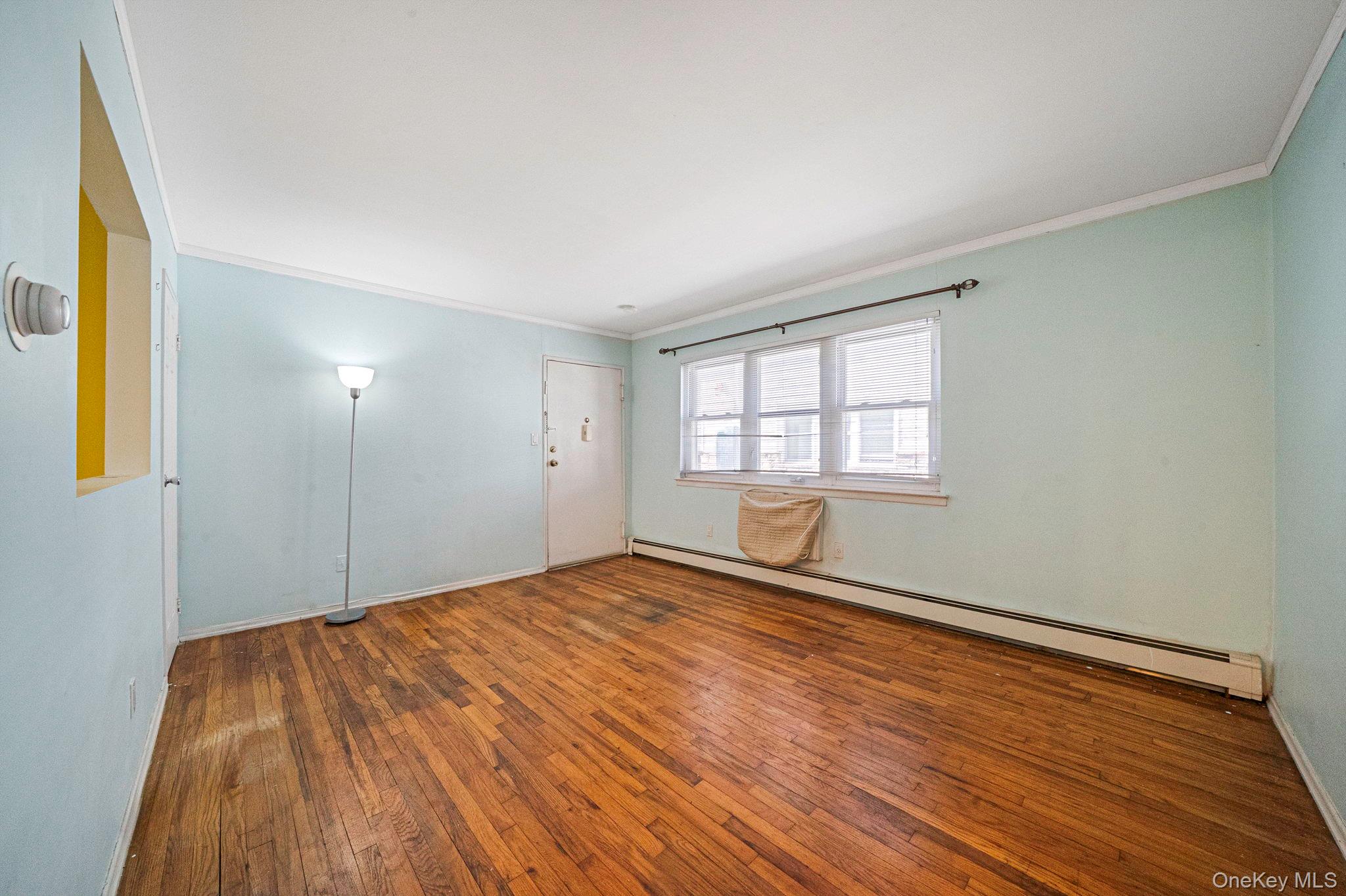 #10 photo, 490 Main Street, ناسو Farmingdale , NY 11735