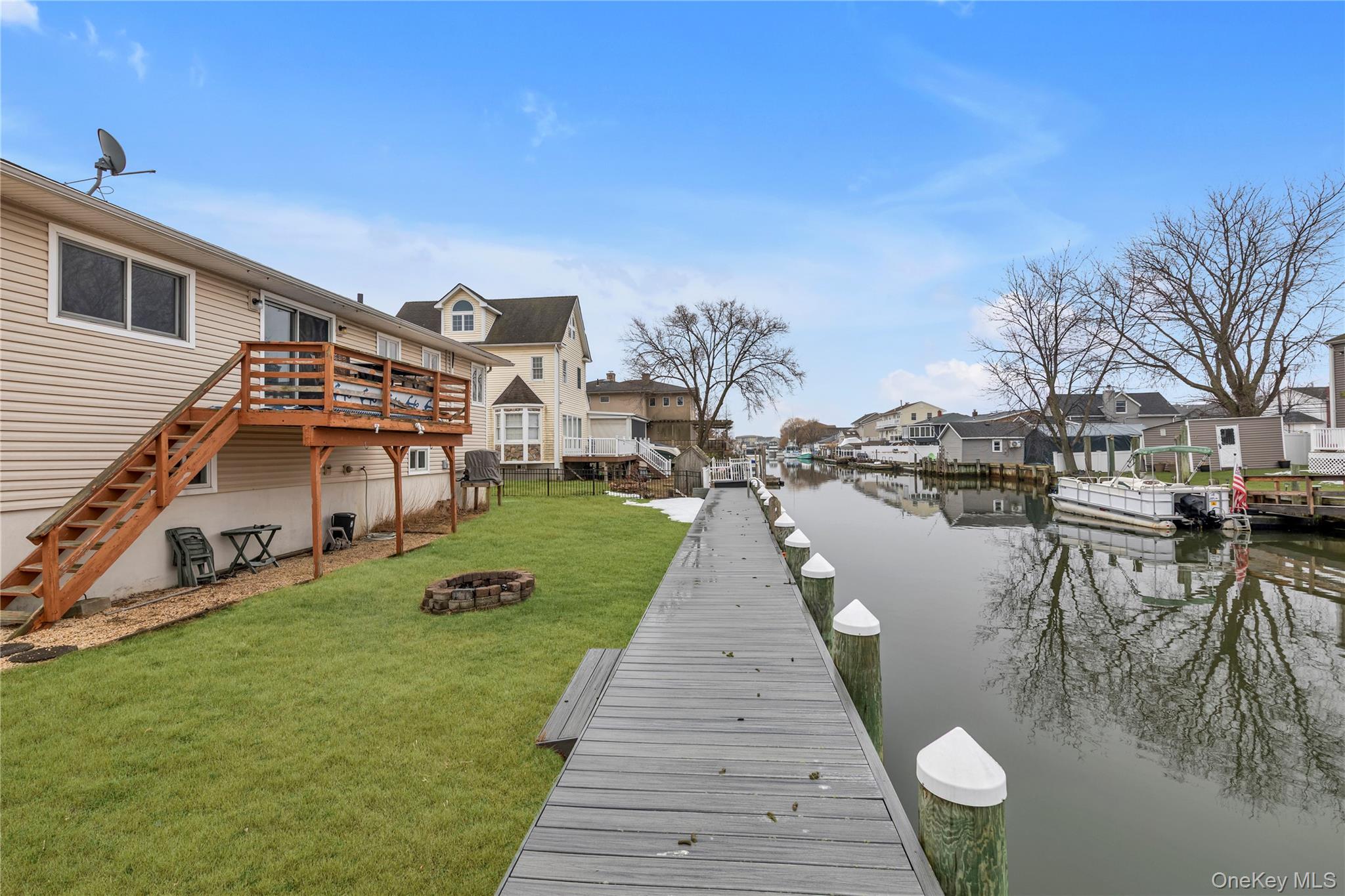 #19 photo, 2666 Peconic Avenue, नासाउ काउंटी Seaford , NY 11783