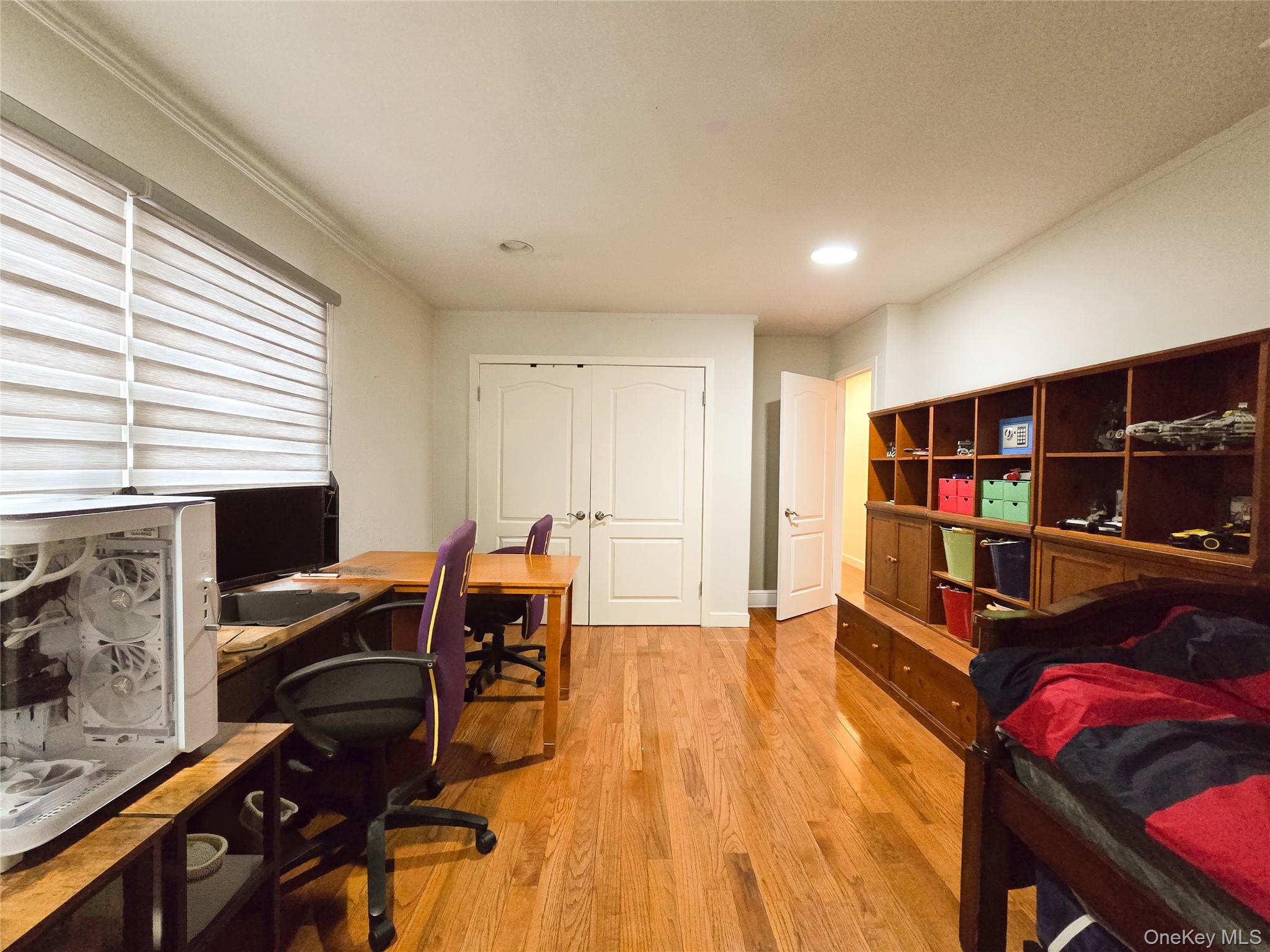 #20 photo, 64 Middleneck Road, नासाउ काउंटी Roslyn , NY 11576