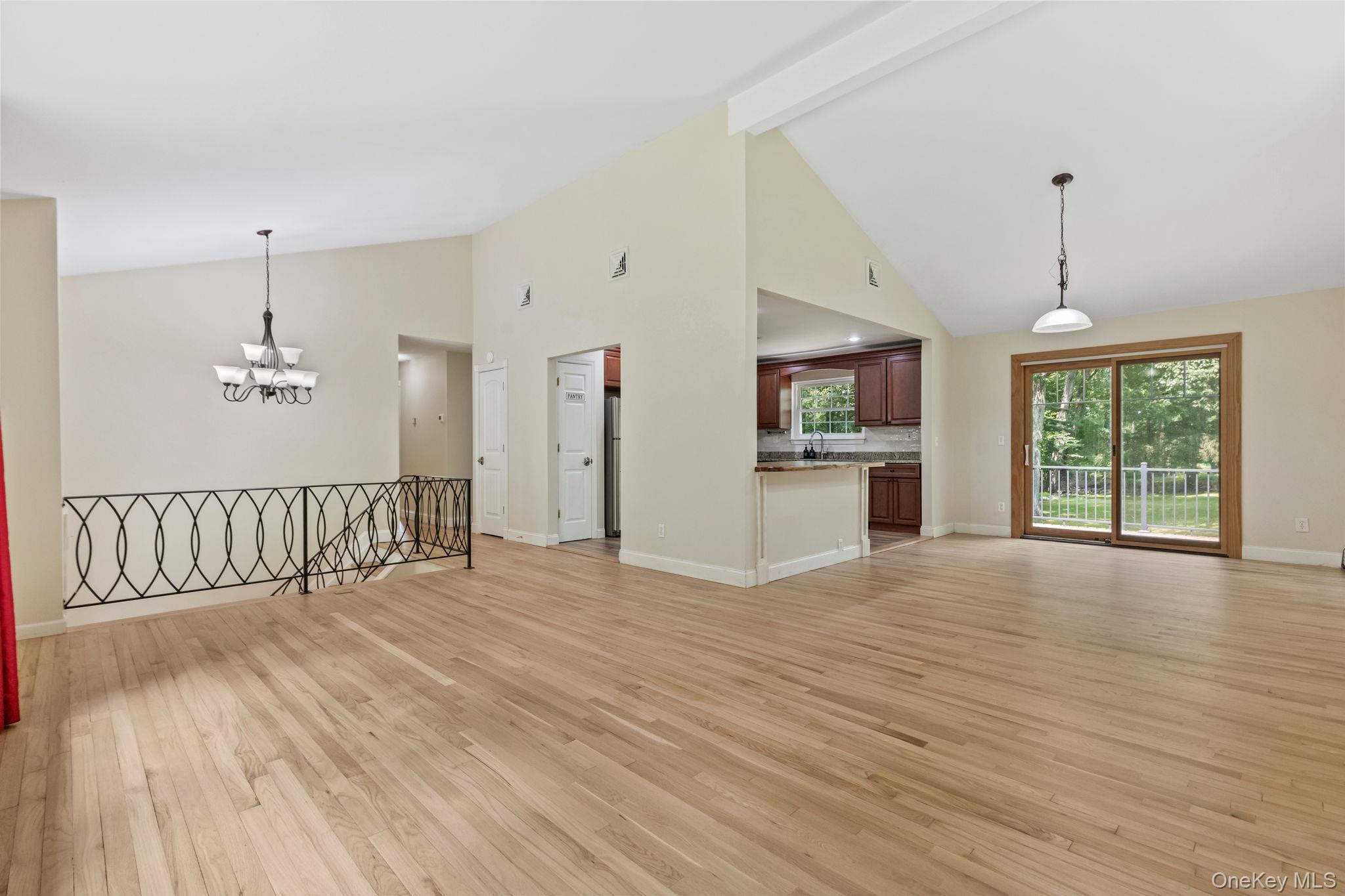 #7 photo, 424 Cording Lane, Yorktown Heights , NY 10598