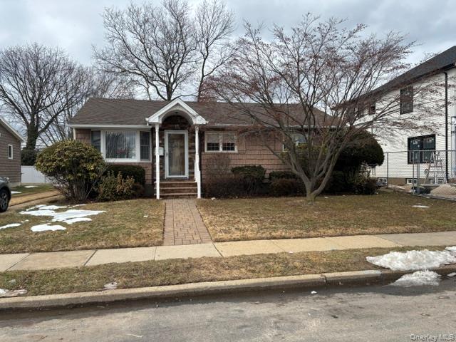 #5 photo, 660 Hewlett Street, Franklin Square , NY 11010