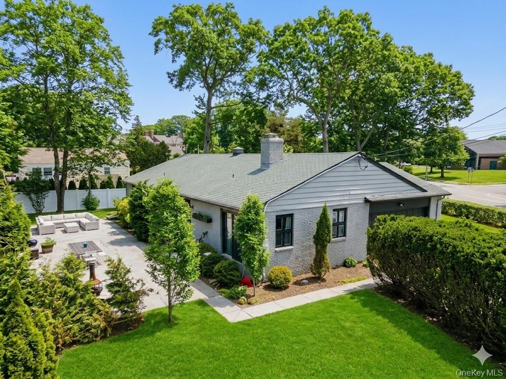 #20 photo, 386 Mill Road, Westhampton , NY 11977