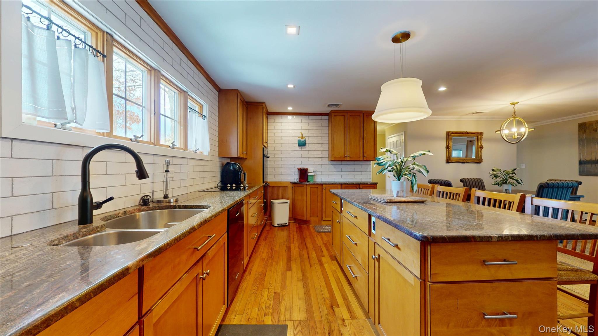 #6 photo, 386 Mill Road, Westhampton , NY 11977