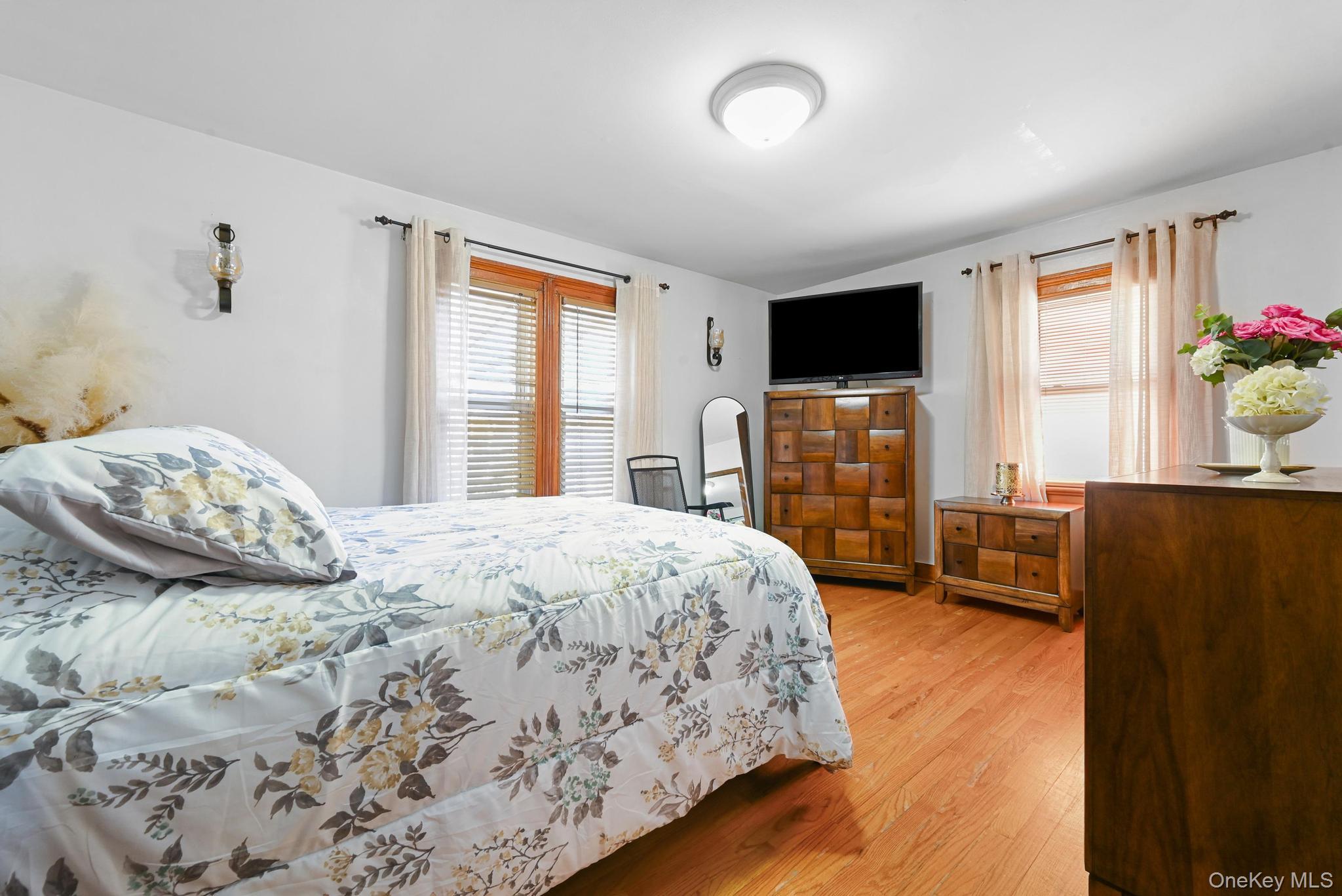 #18 photo, 54 Chestnut Street, Brooklyn , NY 11208