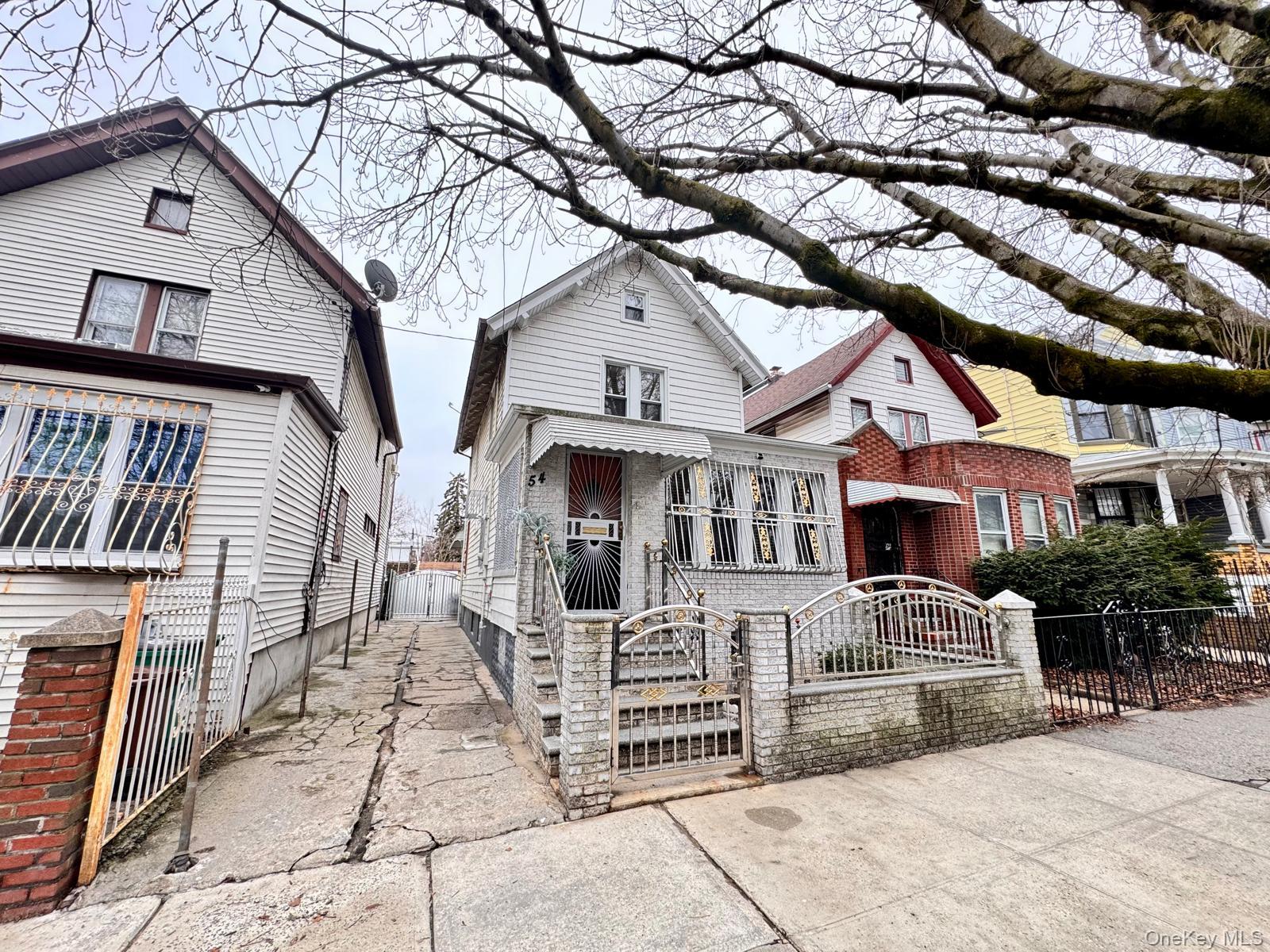 #2 photo, 54 Chestnut Street, Brooklyn , NY 11208