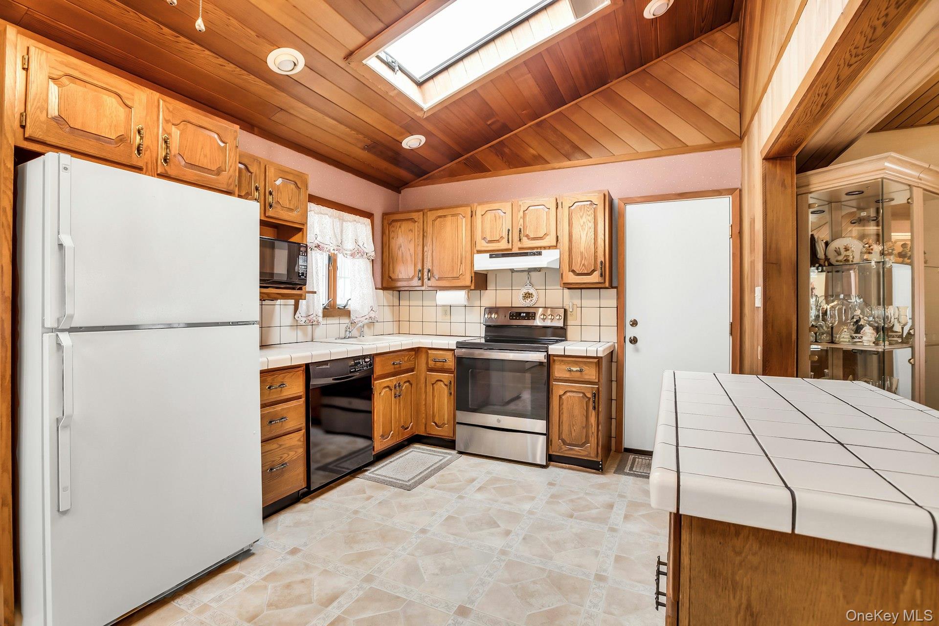 #13 photo, 893 Connetquot Avenue, Islip Terrace , NY 11752