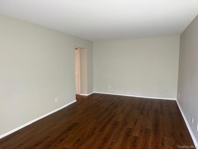 #4 photo, 6 Colonial Road, Beacon , NY 12508