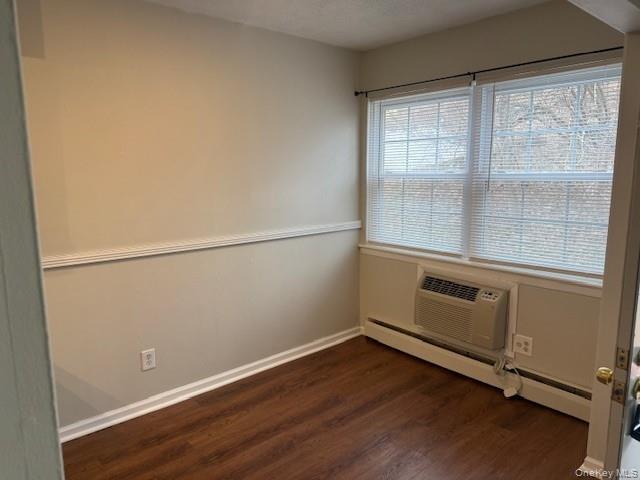 #9 photo, 6 Colonial Road, Beacon , NY 12508