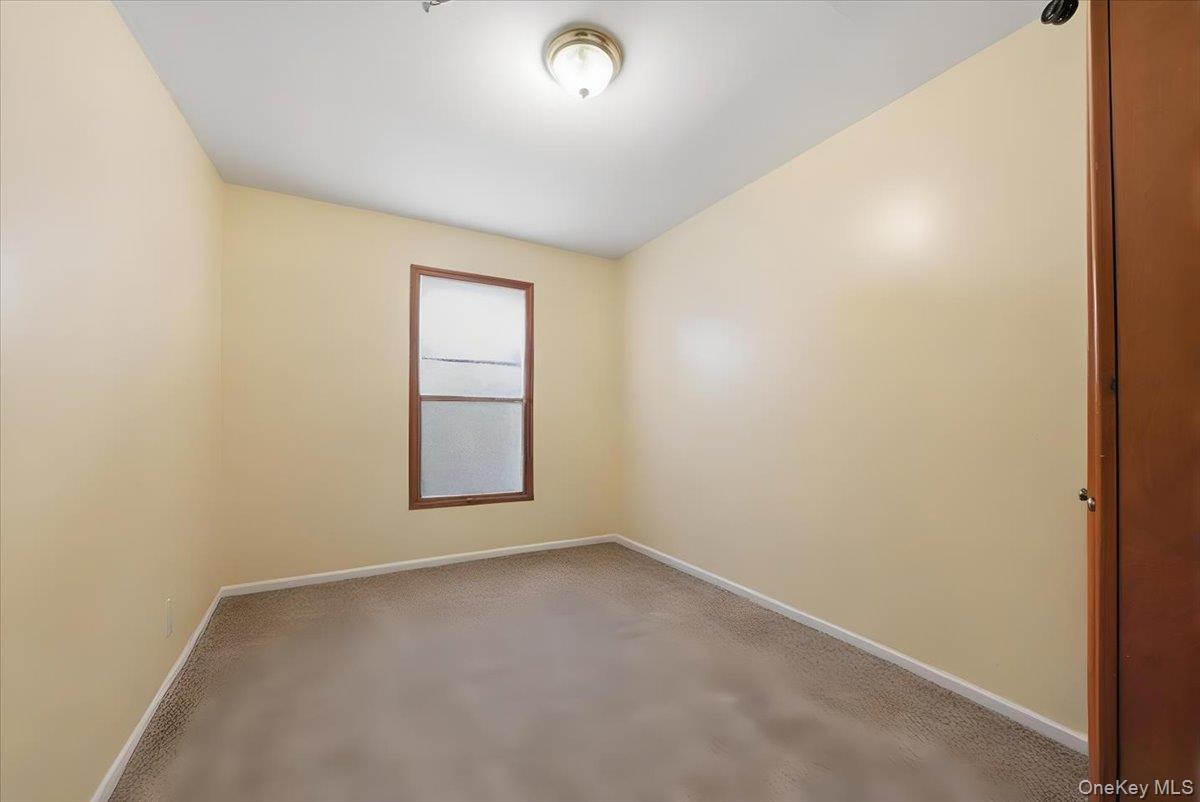 #20 photo, 3544 -3546 Laconia Avenue, Bronx , NY 10469