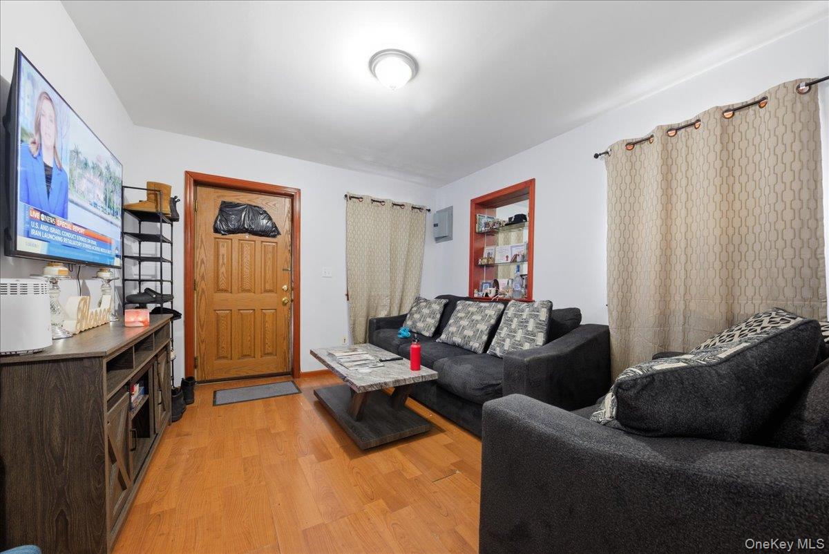 #3 photo, 3544 -3546 Laconia Avenue, Bronx , NY 10469