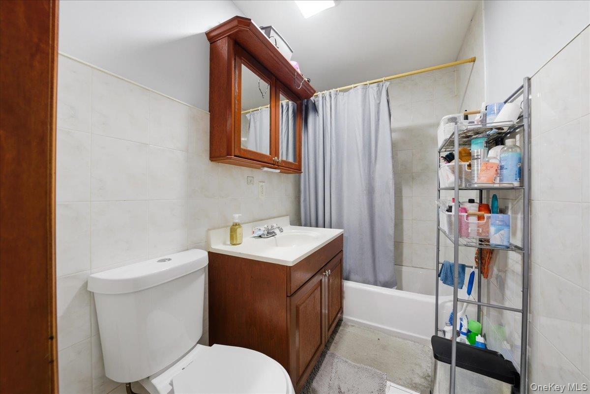 #9 photo, 3544 -3546 Laconia Avenue, Bronx , NY 10469