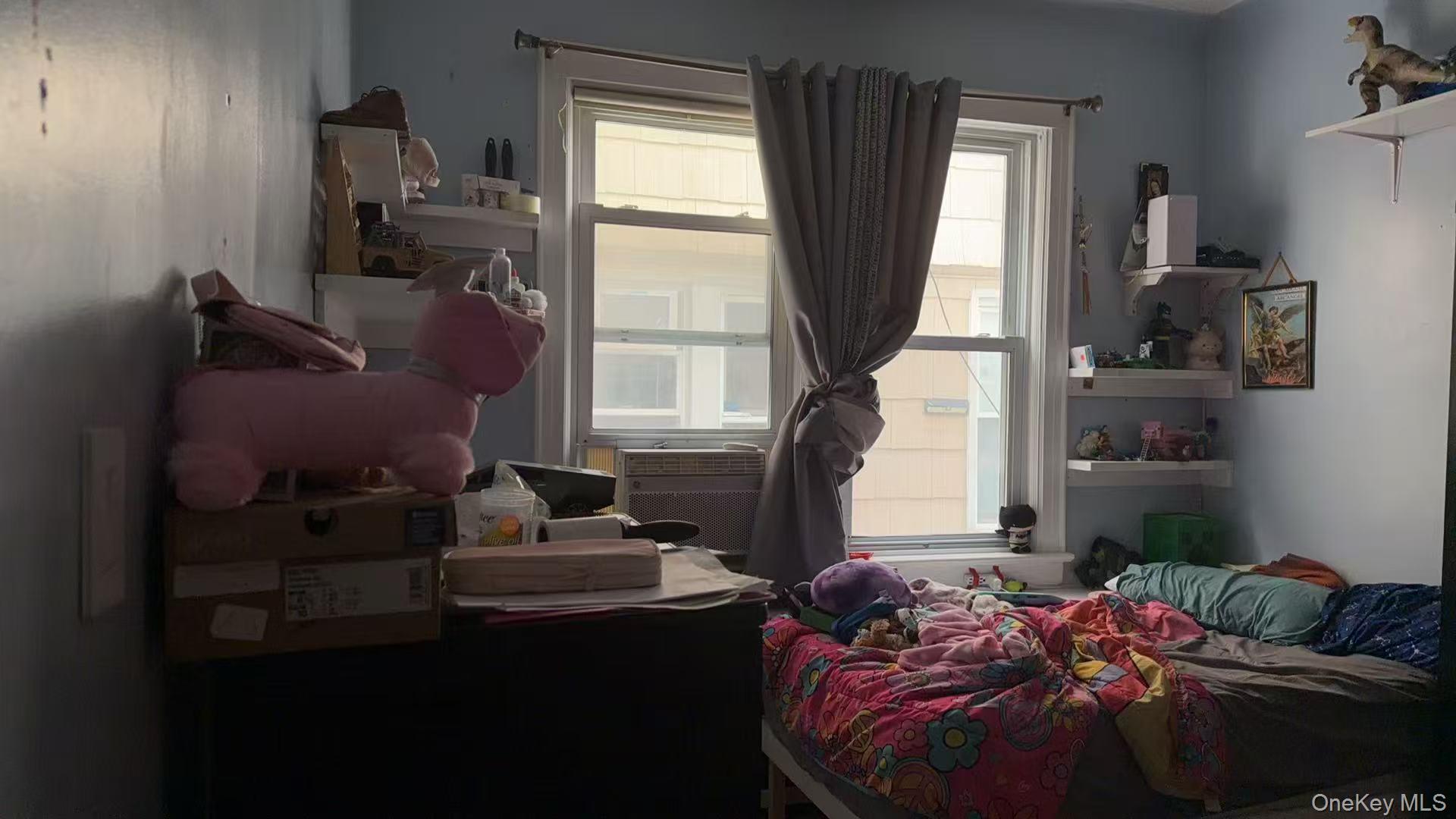 #3 photo, 4131 95th Street, קווינס Elmhurst , NY 11373