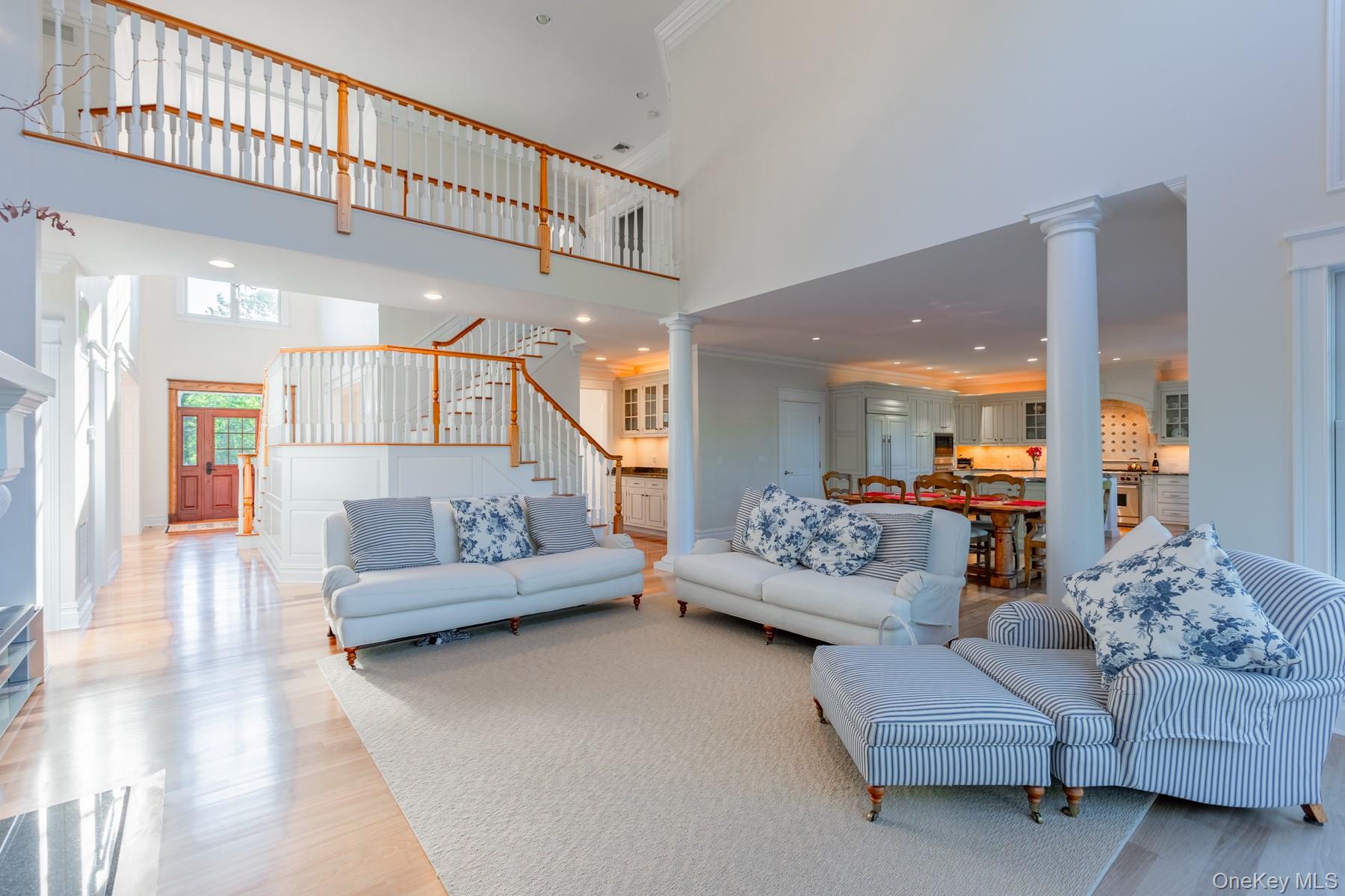 #8 photo, 147 Eaton Lane, West Islip , NY 11795