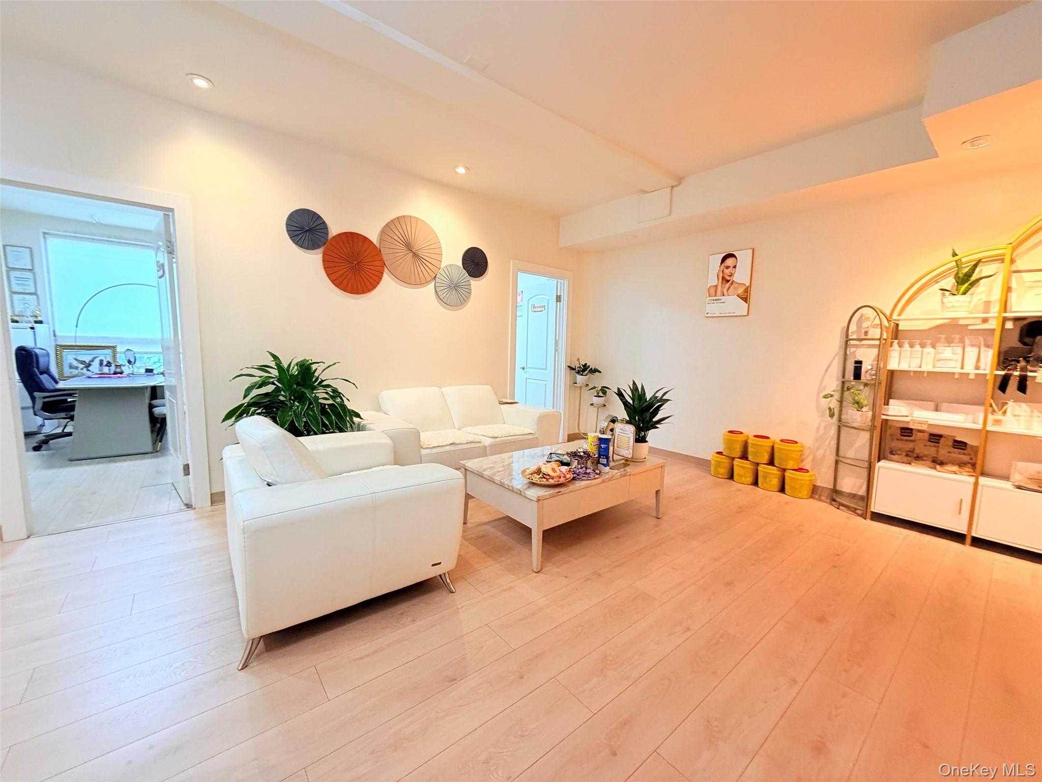 #9 photo, 36-50 Main Street, फ्लशिंग Flushing , NY 11354